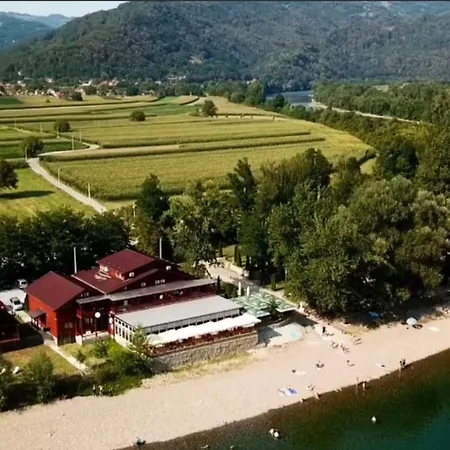 Bed & Breakfast Etno Selo Bok Vrhpolje